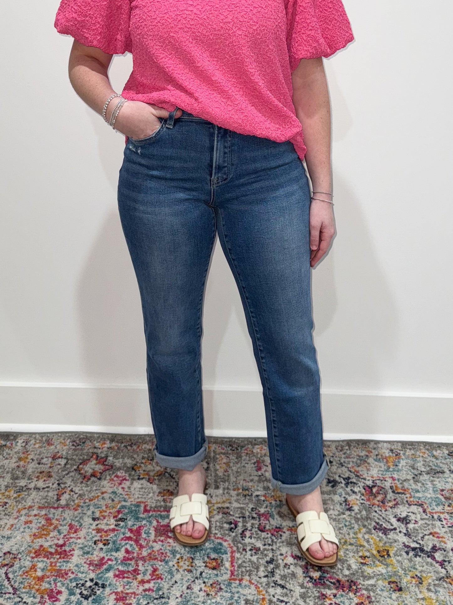 Kelly Mid-Rise Straight Jean