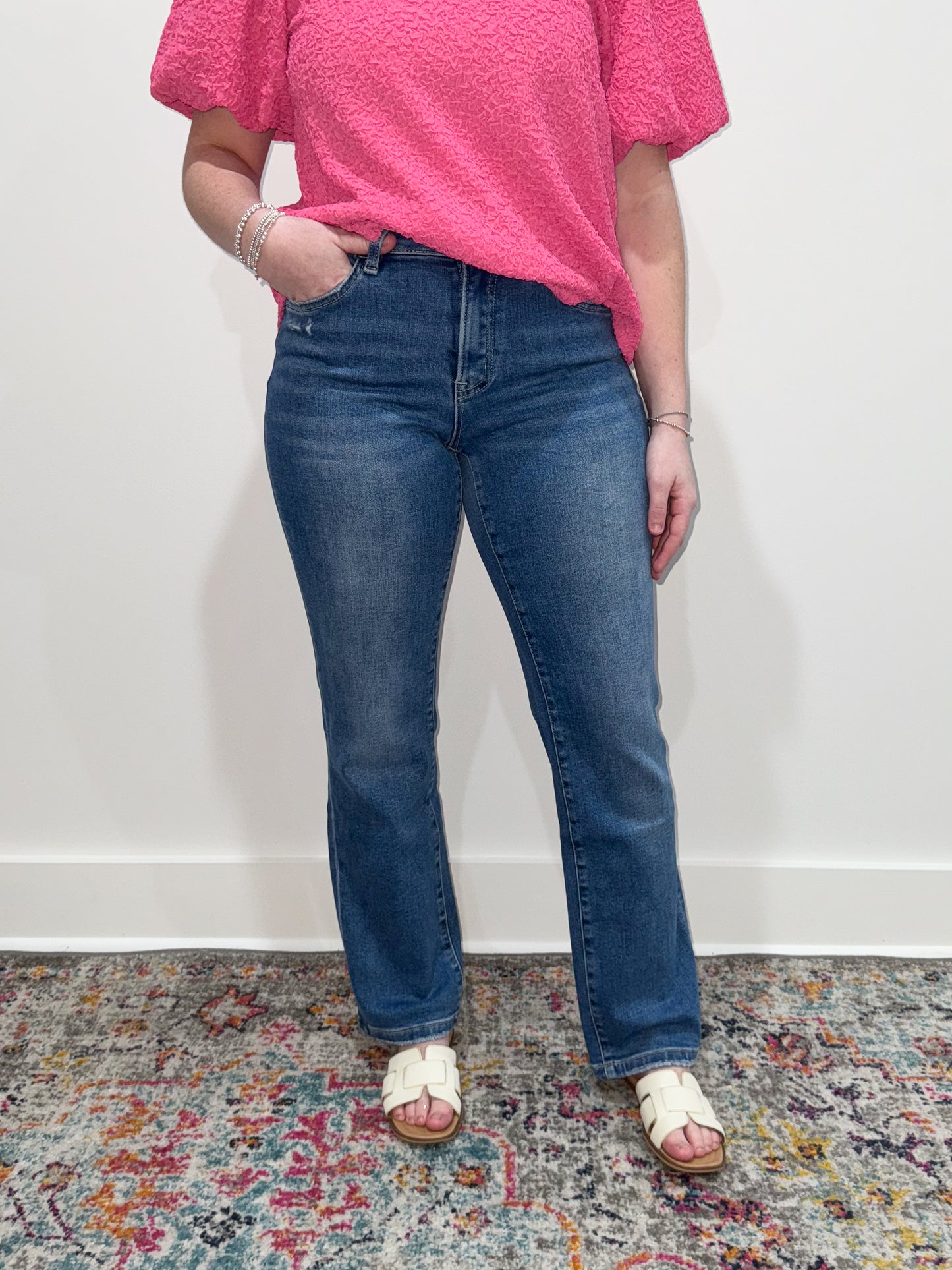 Kelly Mid-Rise Straight Jean