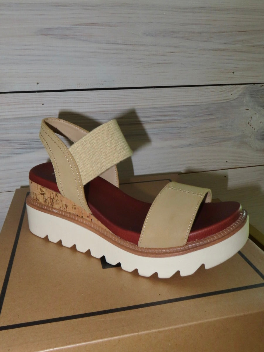 Zayla Natural Wedge
