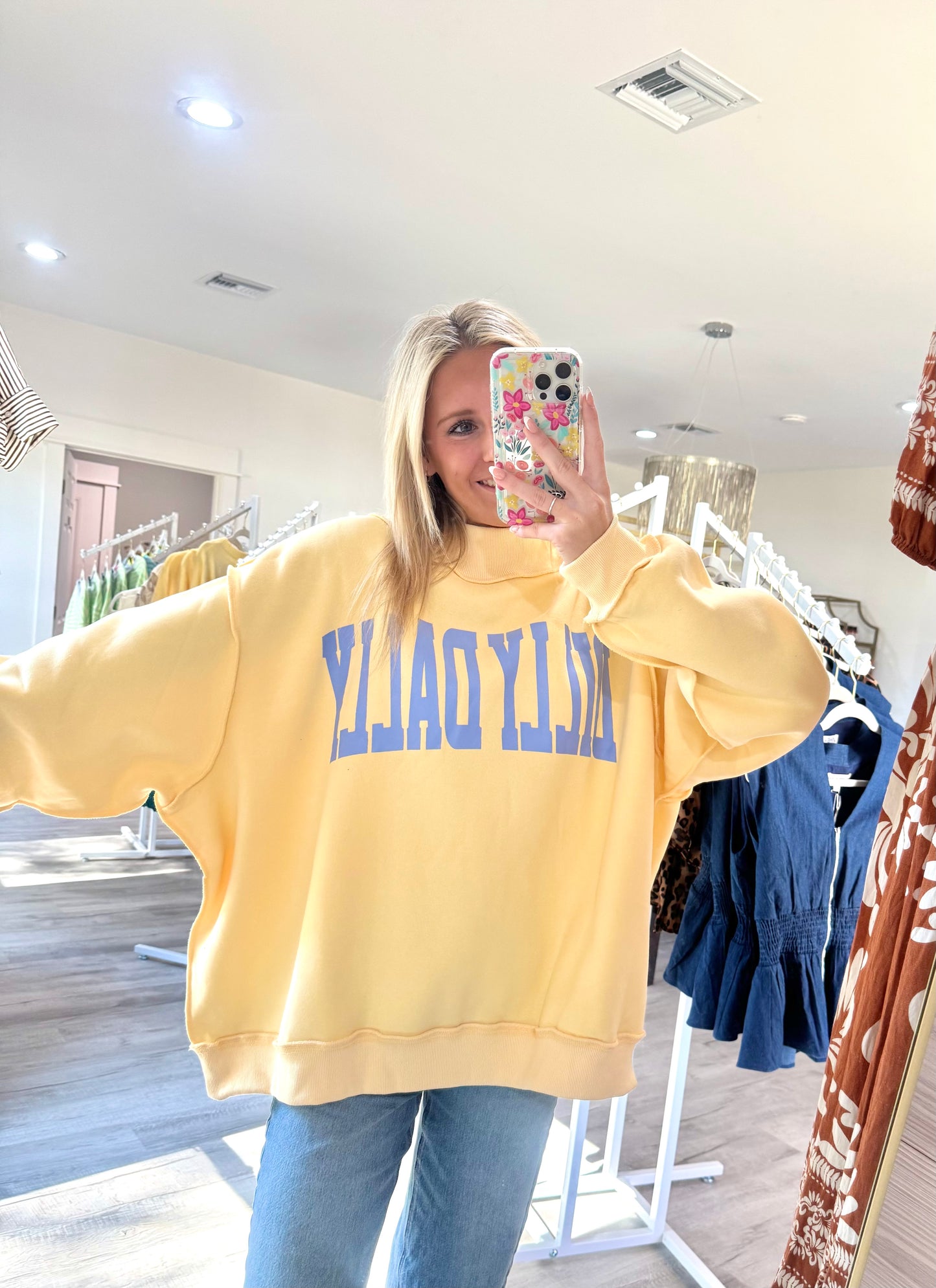 DILLY DALLY Reversible Mock-Neck Sweatshirt